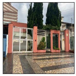 Casa com 59,69m² área privativa e terreno de 350m², sem quartos e banheiros