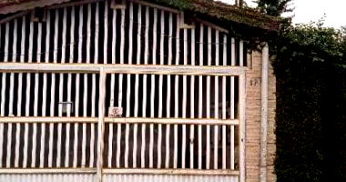 Casa aconchegante ocupada com 62,4 m² construídos, perfeita para investimento