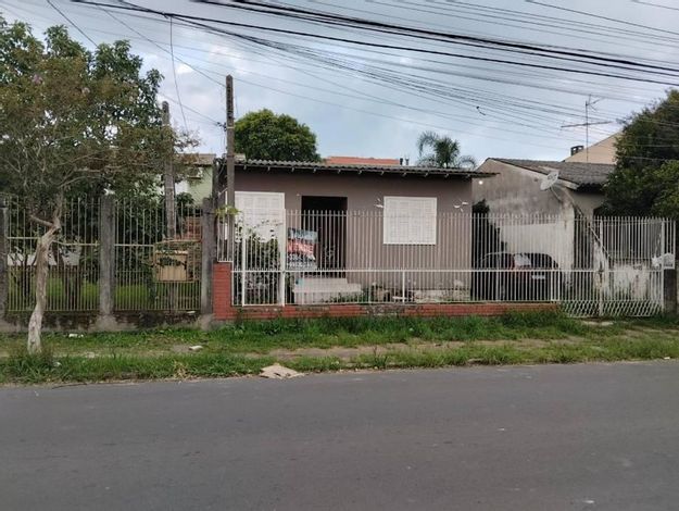 Casa 38m² c/ Terreno 300m² - 2 Quartos -