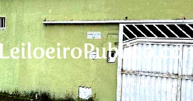 Casa com 2 quartos, 2 banheiros, 211m², 1 vaga, varanda e área de serviço