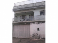 Casa com 150m² de terreno, padrão médio, desocupada