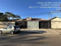 Casa ocupada com 3 quartos e 231,87m² construídos