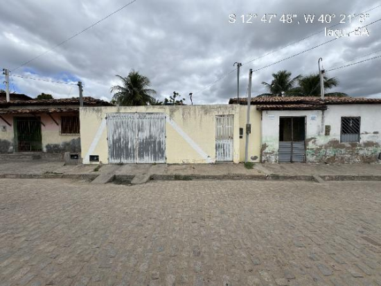 Casa com 3 quartos e 2 banheiros em Iaçu