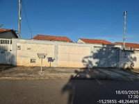 Casa com 2 quartos, 1 banheiro, vaga de garagem e 51,84m² privativos