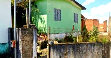 Casa Simples com 2 Quartos no Centro de Conceição da Aparecida