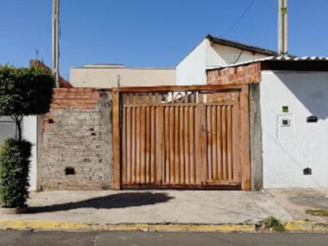 Casa com 2 quartos e 1 vaga em Bauru/SP