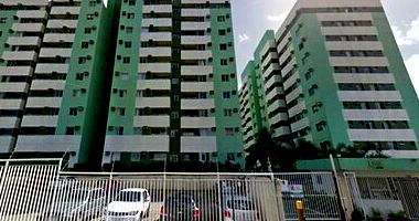 Apartamento Ocupado com 2 Quartos e 1 Vaga em Lauro de Freitas