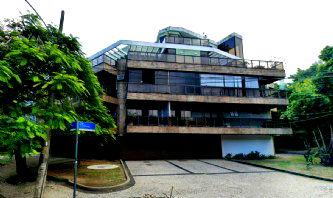 Apartamento Luxuoso com 2 Vagas na Barra da Tijuca