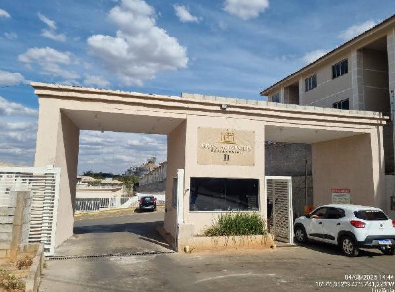 Apartamento Duplex com 2 Quartos em Luziânia/GO