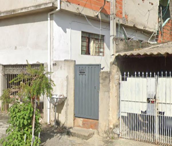 Casa residencial com 70m² construídos