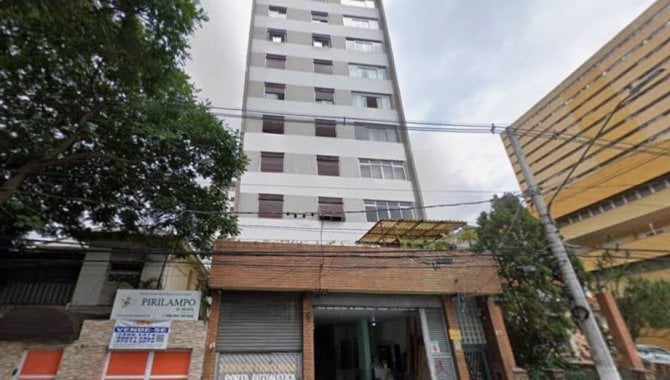 Apartamento com 3 quartos, 2 banheiros e 1 vaga de garagem