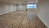 Ex-Agência Comercial com 756 m² -