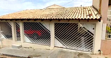 Casa Ocupada no Jardim Piracem com 1 Quarto e 173,82 m²