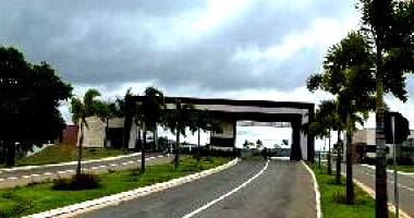 Terreno 300m² em Condomínio Solar Itália