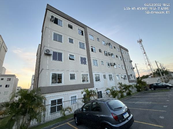 Apartamento com 2 quartos, 1 banheiro, sala e 1 vaga