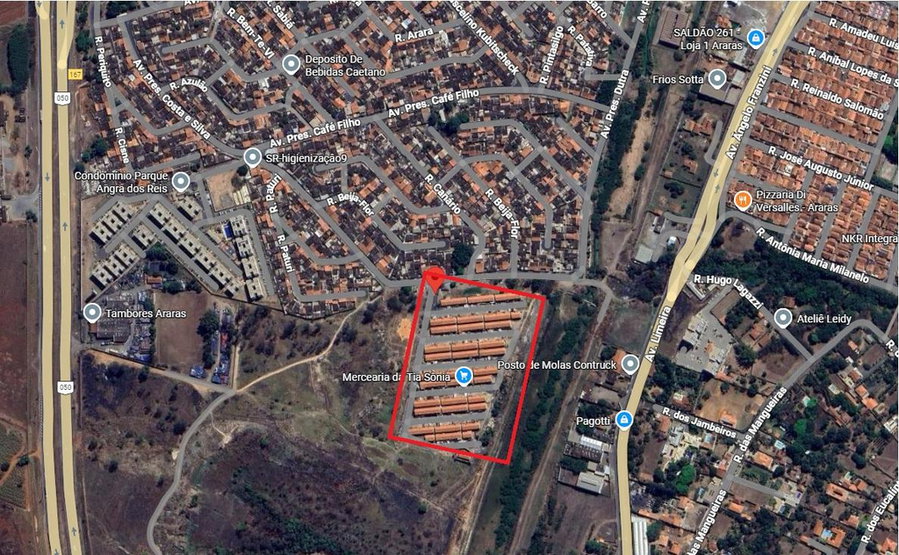 Apartamento com 2 dormitórios, 1 banheiro e vaga de garagem