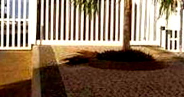 Casa em condomínio com 2 quartos, 2 banheiros e 1 vaga, ocupada