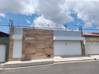 Casa com 3 Quartos e 4 Vagas em São João