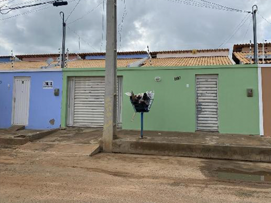 Casa em Trindade com 75,5m² de área total