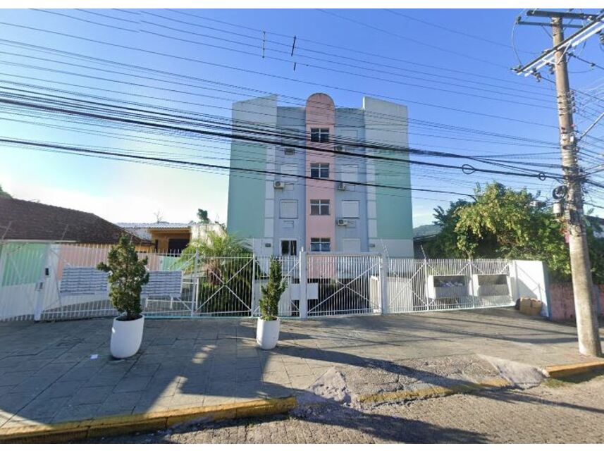 Apartamento com 2 quartos, 1 banheiro, 70,55m²