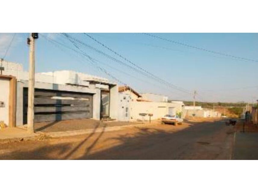 Casa Ocupada com 246,80 m² em Silvânia/GO