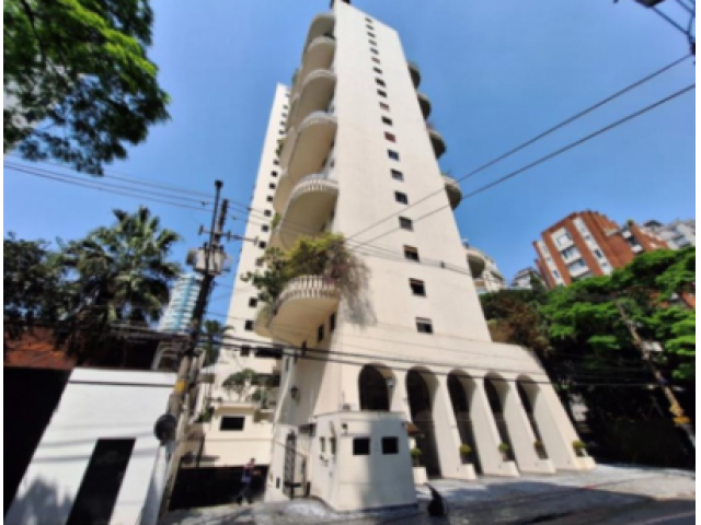 Apartamento Luxuoso com 6 Quartos e 6 Vagas no Jardim Paulistano