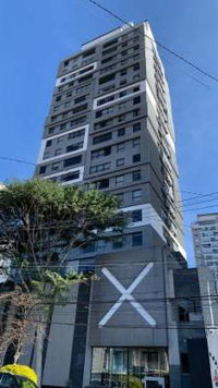 Apartamento com 70m² construídos, 1 vaga