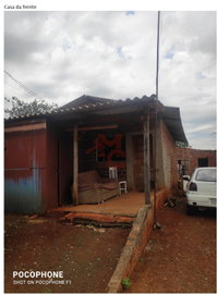 Casa com 2 quartos e 2 banheiros, área construída de 123,15m², ocupada