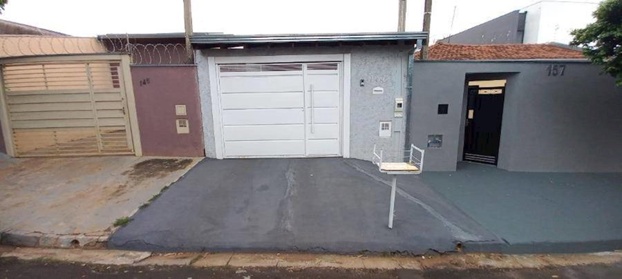 Casa Ocupada com 2 Quartos e 1 Vaga em Araraquara/SP
