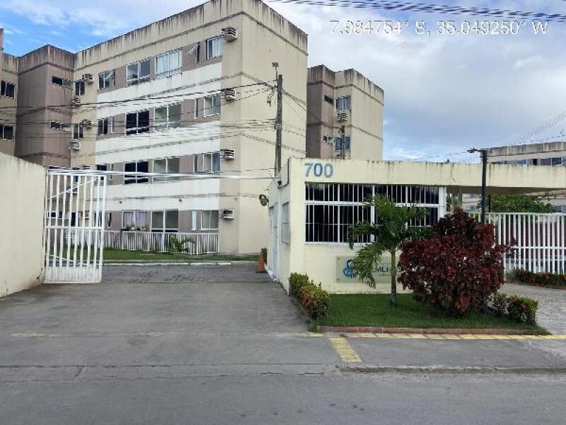 Apartamento em São Lourenço da Mata/PE com 2 quartos