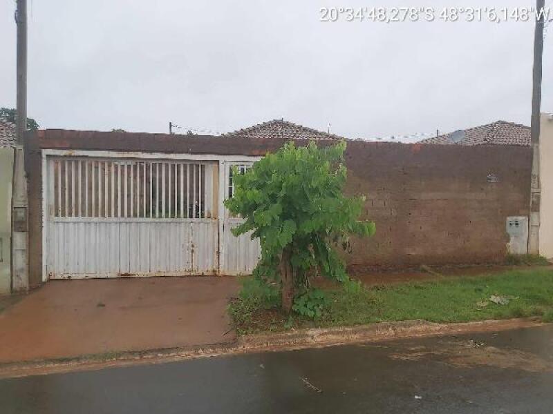 Casa no Conjunto Habitacional Vida Nova com 2 Quartos