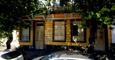 Prédio Comercial com 4 Quartos e 2 Banheiros em Glória, Rio de Janeiro