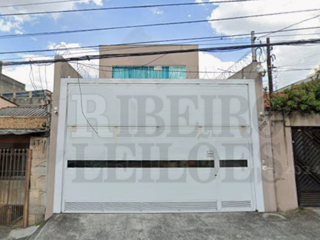 Casa com 366,08m² de terreno, 3 quartos, 2 banheiros, desocupada