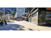 Sala Comercial com Banheiro e Copa em Edifício Jusmar