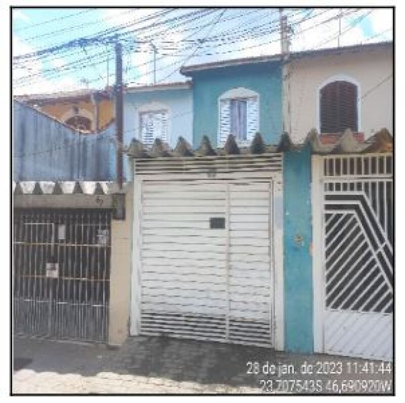 Casa com 2 Quartos, 1 Banheiro, 98m² Privativa e 68m² de Terreno