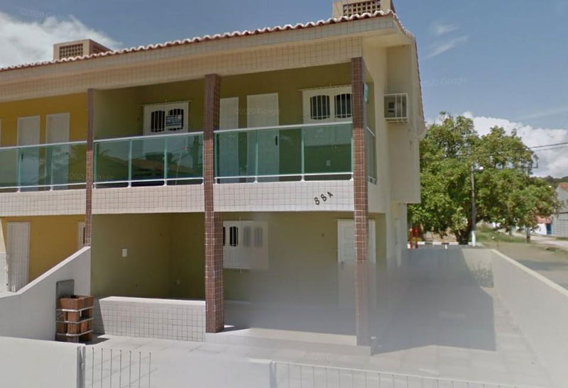 Casa 81m² com 3 quartos, 2 banheiros, varanda e ocupada