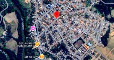 Casa com 2 cômodos e lote de 169,15m² no Centro