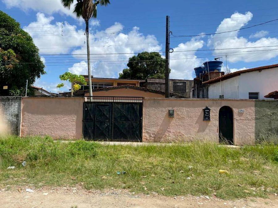 Casa em Afogados com 2 Quartos e 1 Banheiro