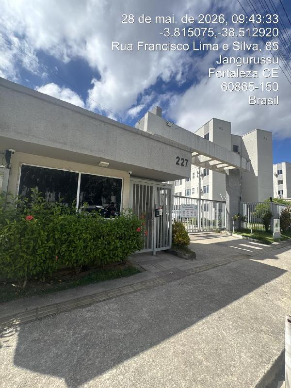 Apartamento com 2 Quartos e 1 Vaga em Fortaleza