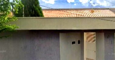 Casa com 3 quartos, 2 banheiros, 1 vaga, 130m² construída, ocupada