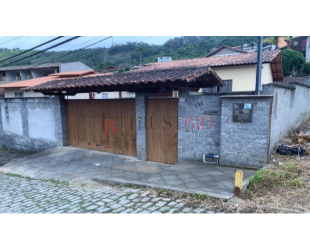 Casa em Nova Friburgo/RJ - Oportunidade Imperdível!