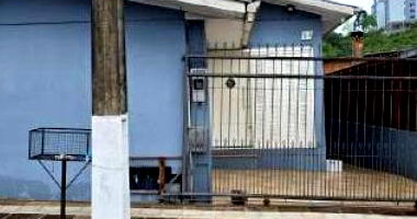 Casa com 100 m² em Garibaldi - RS