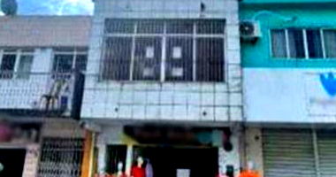 Prédio Comercial e Residencial com 54m² no Centro