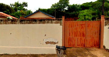 Terreno com prédio misto, 509,60m², oportunidade de parcelamento