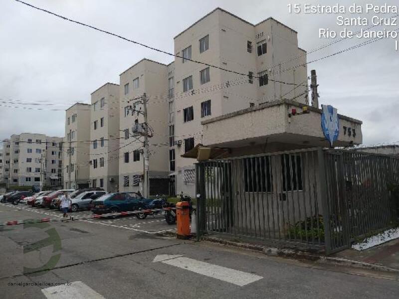 Apartamento 2 Quartos com Vaga em Condomínio