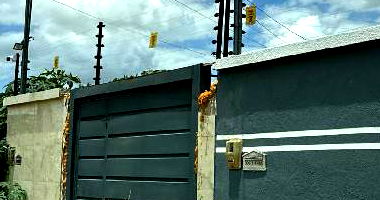 Casa 3 quartos, 2 banheiros, 111m² área privativa, 1 vaga garagem