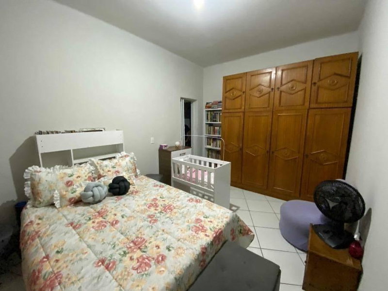 Apartamento com 3 quartos, 1 banheiro e 1 vaga de garagem