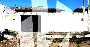 Casa com 1 quarto, banheiro, sala, cozinha e 1 vaga de garagem