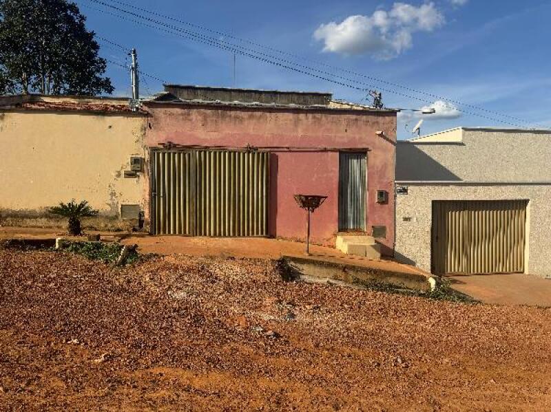 Casa em Silvânia/GO com 74,4m² de área construída