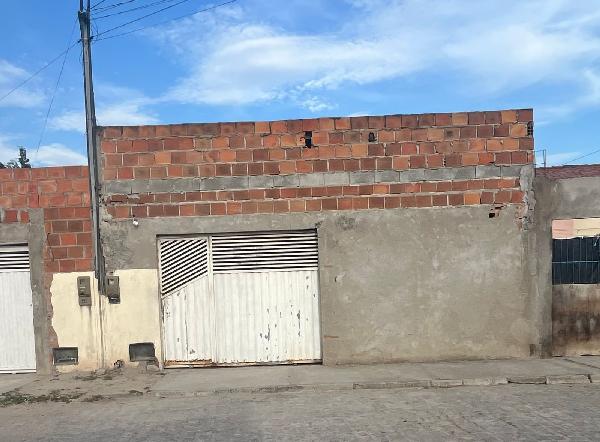 Casa com 2 quartos, 1 banheiro, 1 vaga, 38,92m² construída